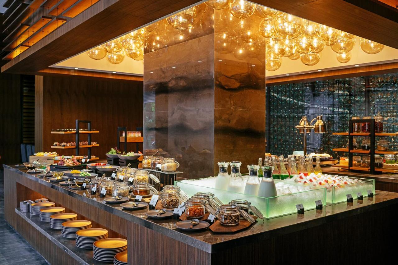 Luxehills Maison Albar Hotel Chengdu Exteriör bild