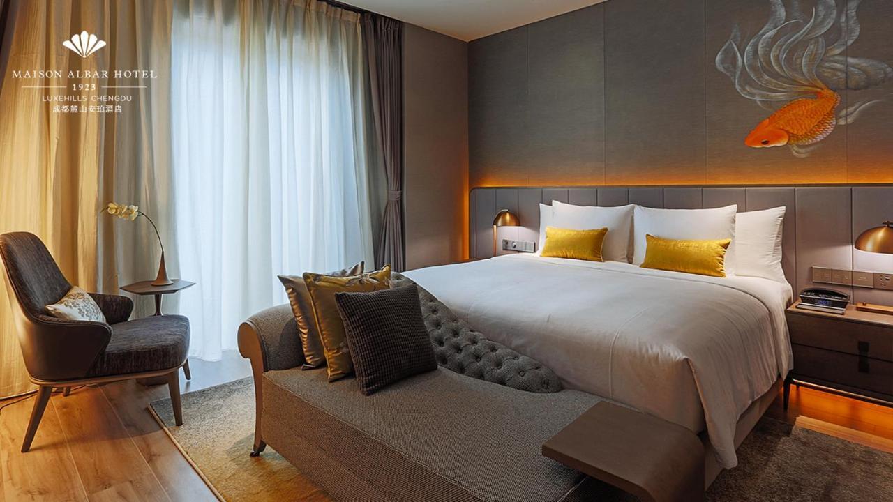 Luxehills Maison Albar Hotel Chengdu Exteriör bild